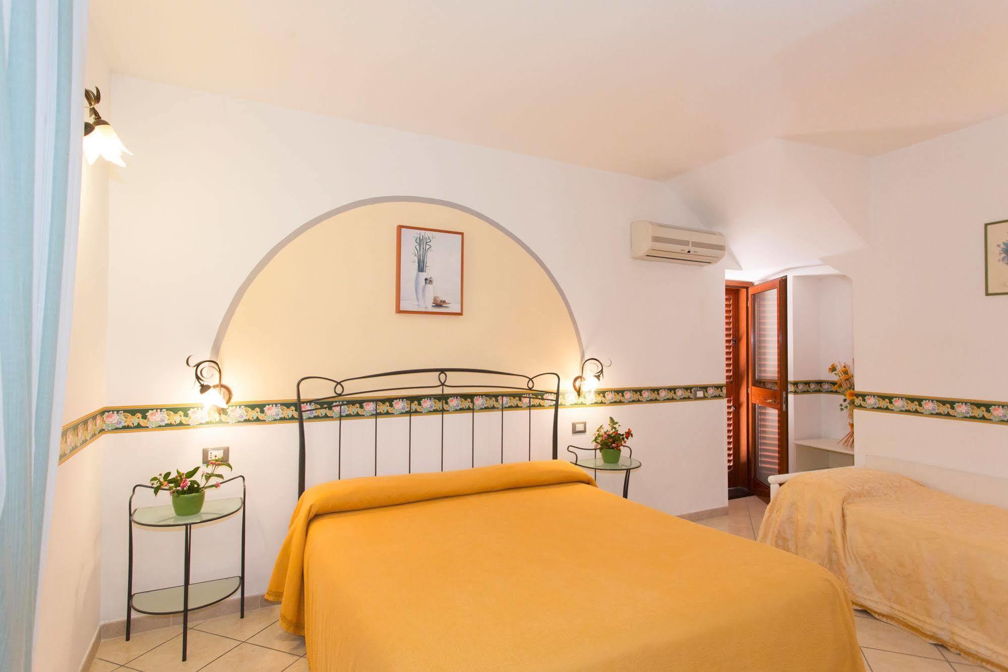 Il Rifugio Di Ela Villa Фуроре Екстериор снимка