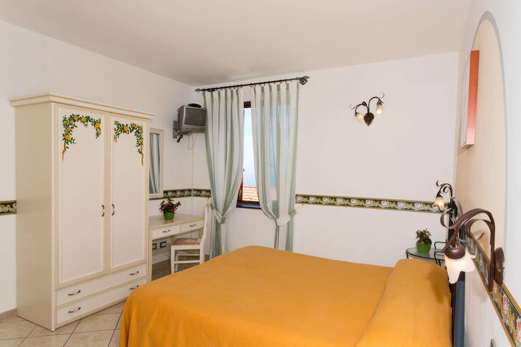Il Rifugio Di Ela Villa Фуроре Екстериор снимка