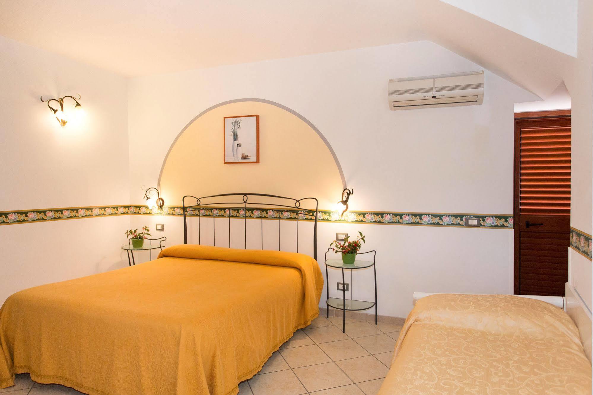 Il Rifugio Di Ela Villa Фуроре Екстериор снимка