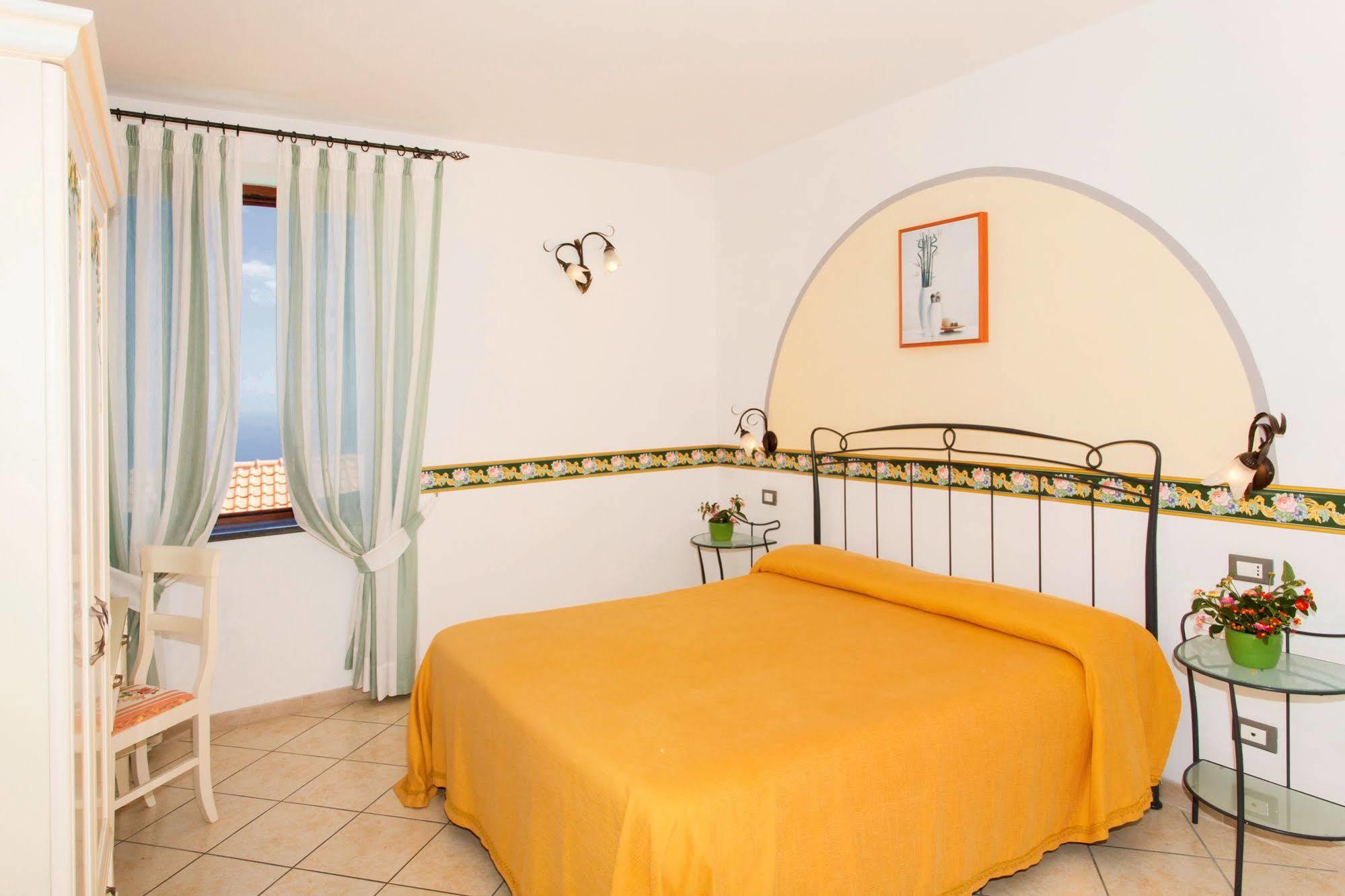Il Rifugio Di Ela Villa Фуроре Екстериор снимка